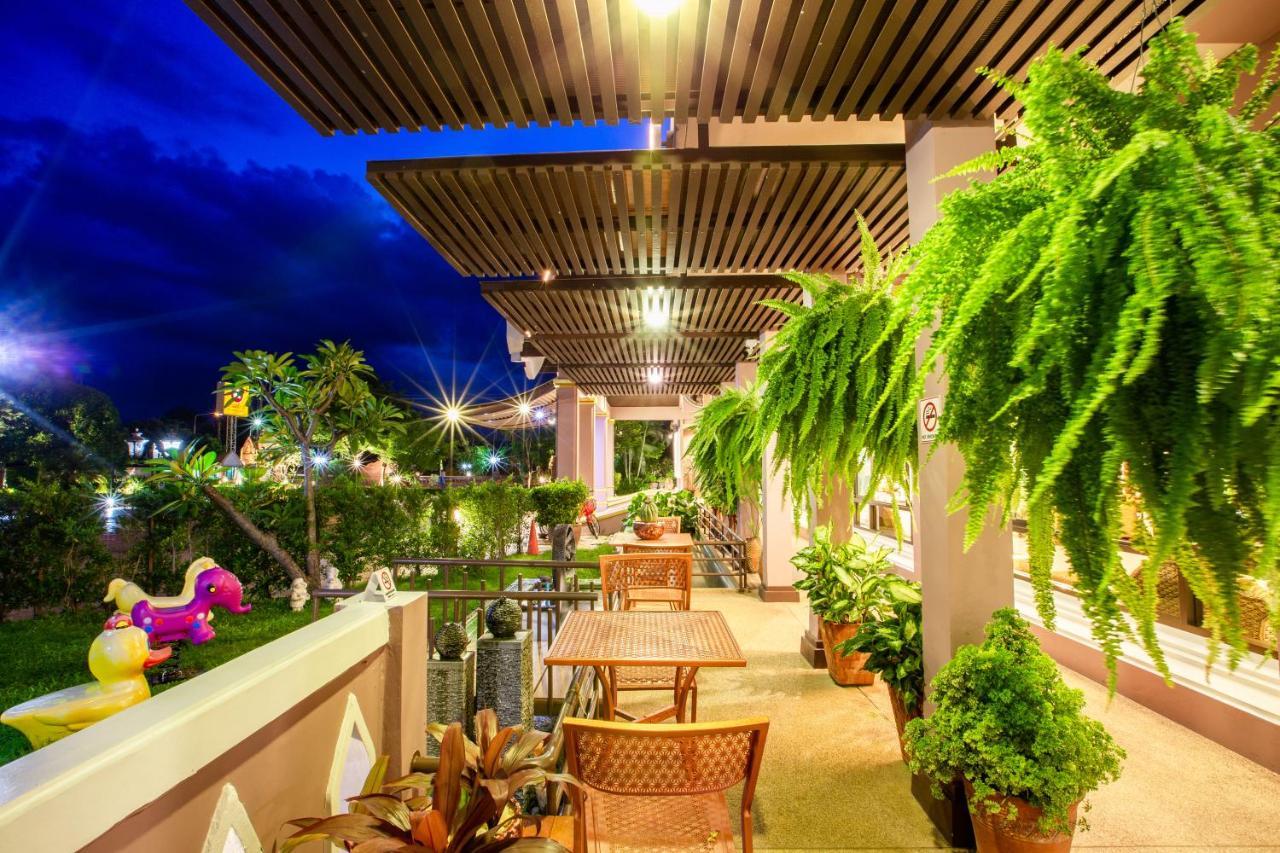 Phanomrungpuri Hotel Buriram Nang Rong Exteriér fotografie
