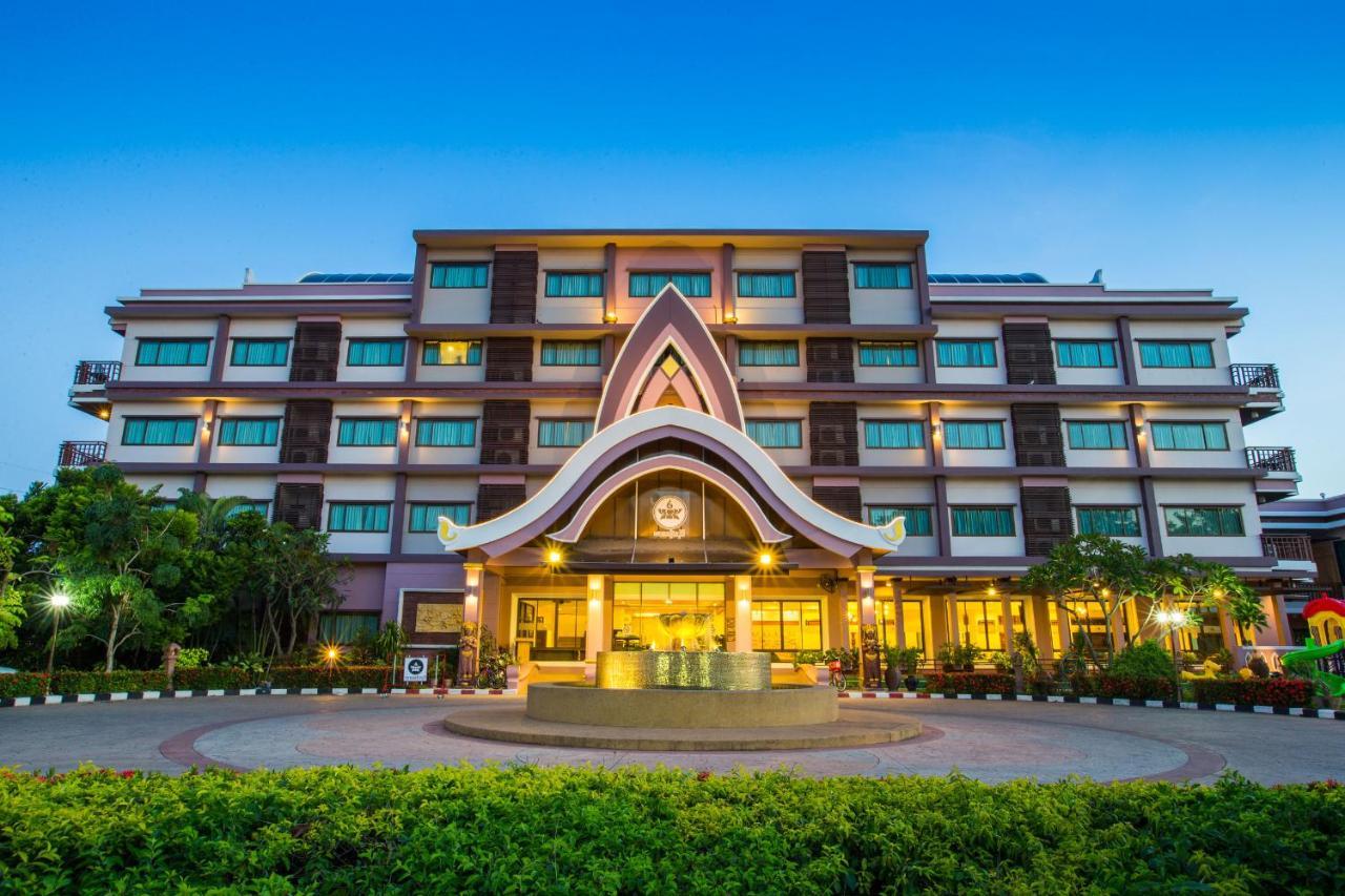 Phanomrungpuri Hotel Buriram Nang Rong Exteriér fotografie