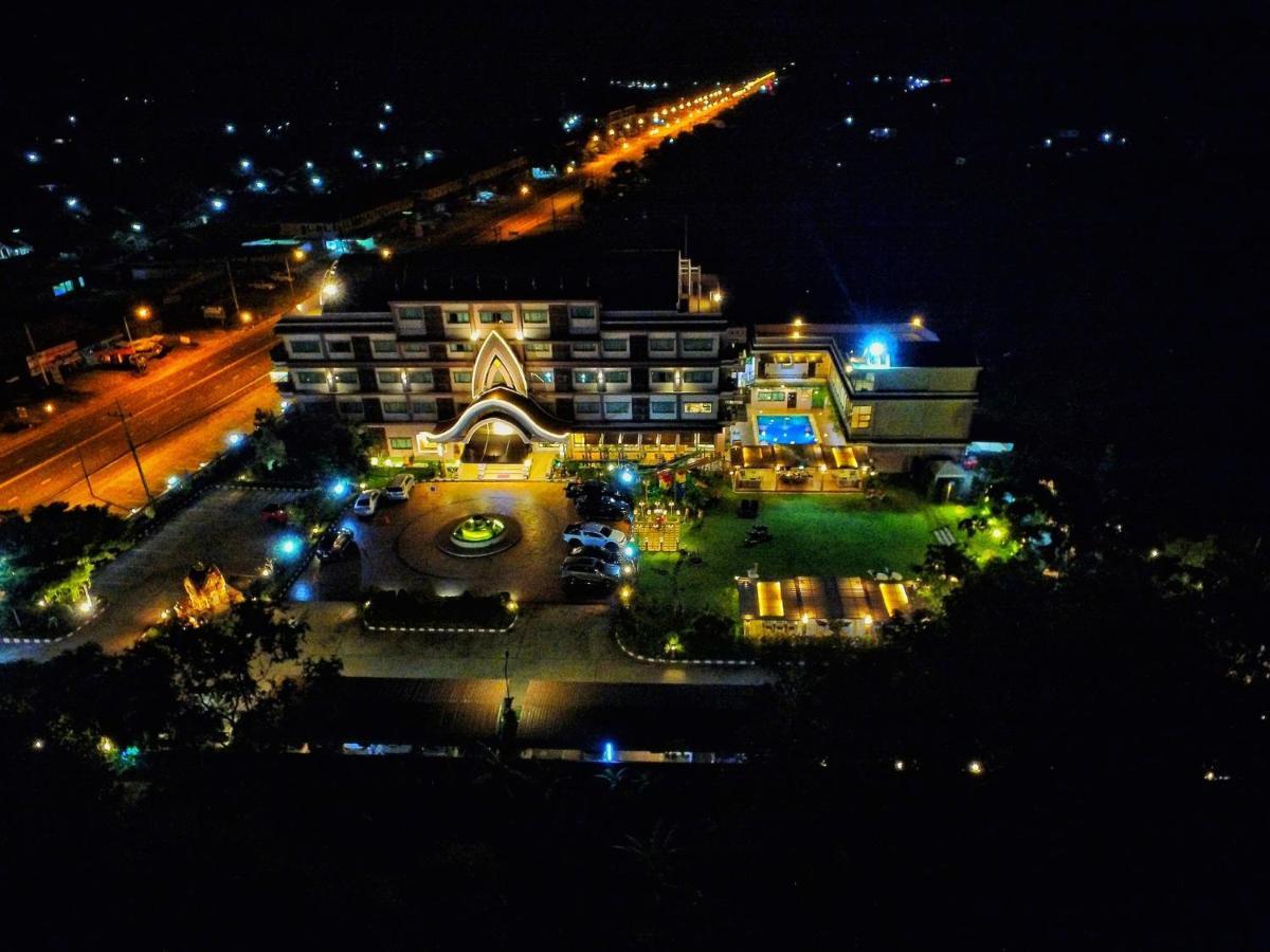 Phanomrungpuri Hotel Buriram Nang Rong Exteriér fotografie